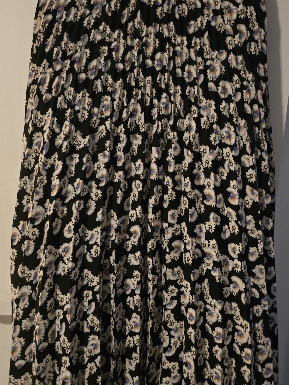 Max Studio Black Maxi Skirt with Cream and Purple Floral Print